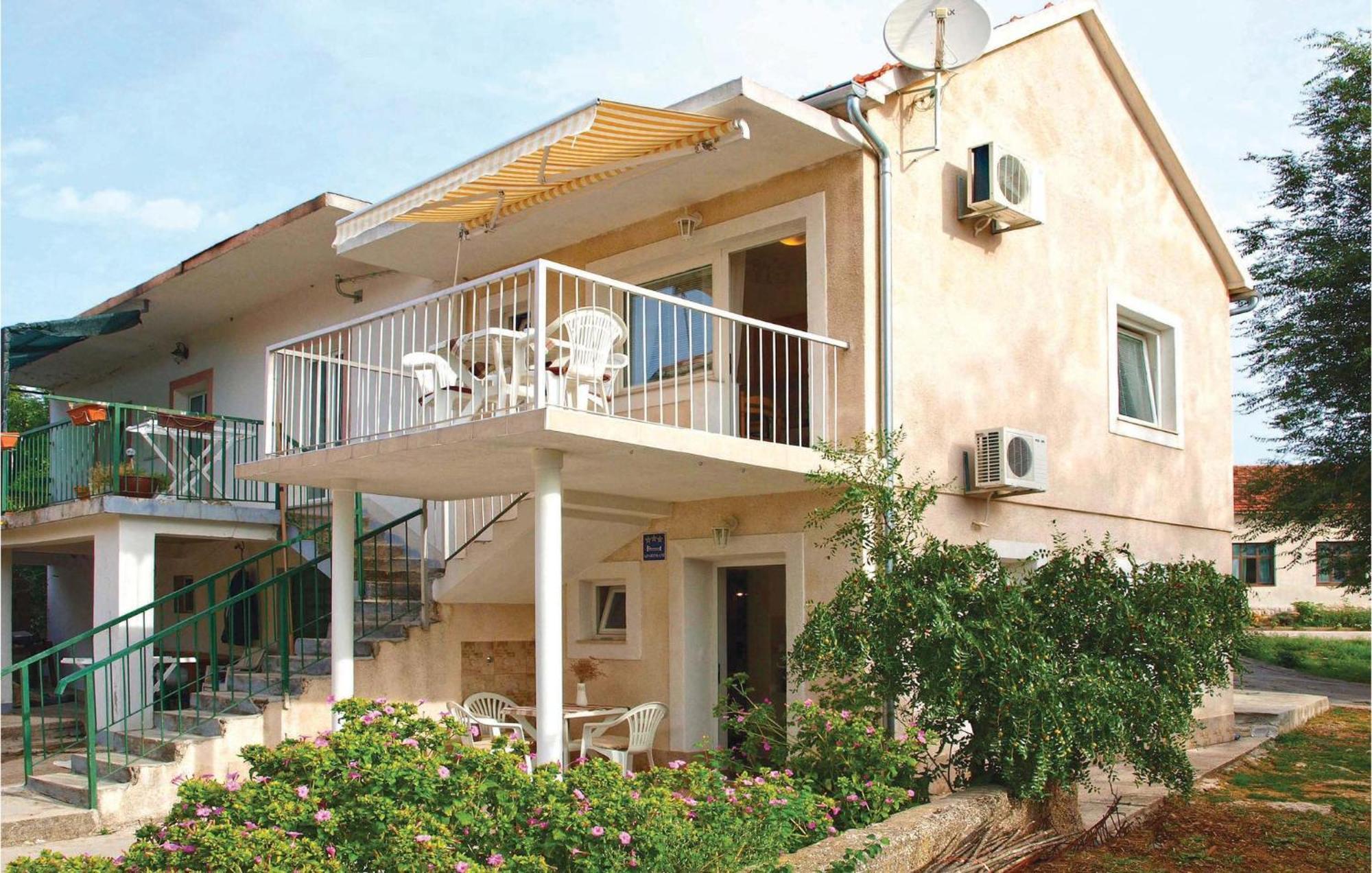 Nice Apartment In Raslina With House Sea View Extérieur photo
