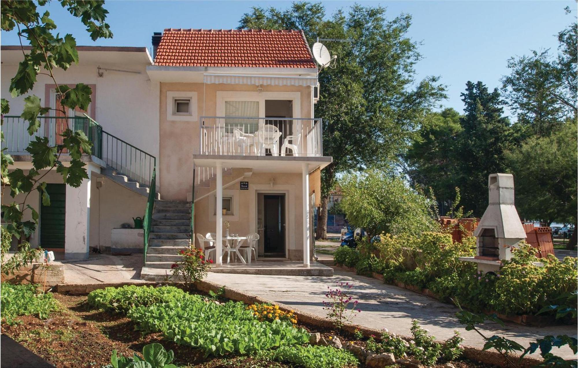 Nice Apartment In Raslina With House Sea View Extérieur photo